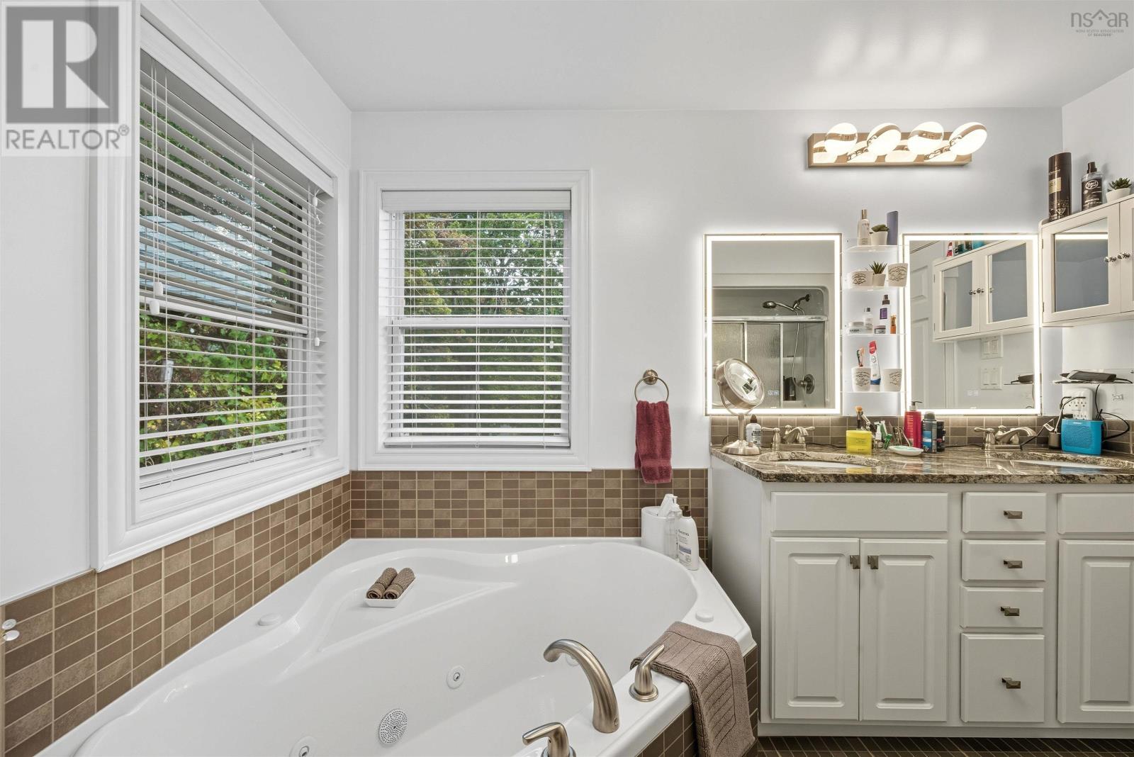 55 DONALDSON AVENUE - 29