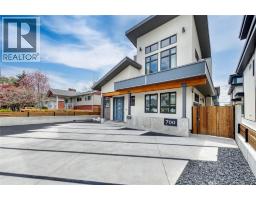  700 CHURCHILL Avenue, Penticton