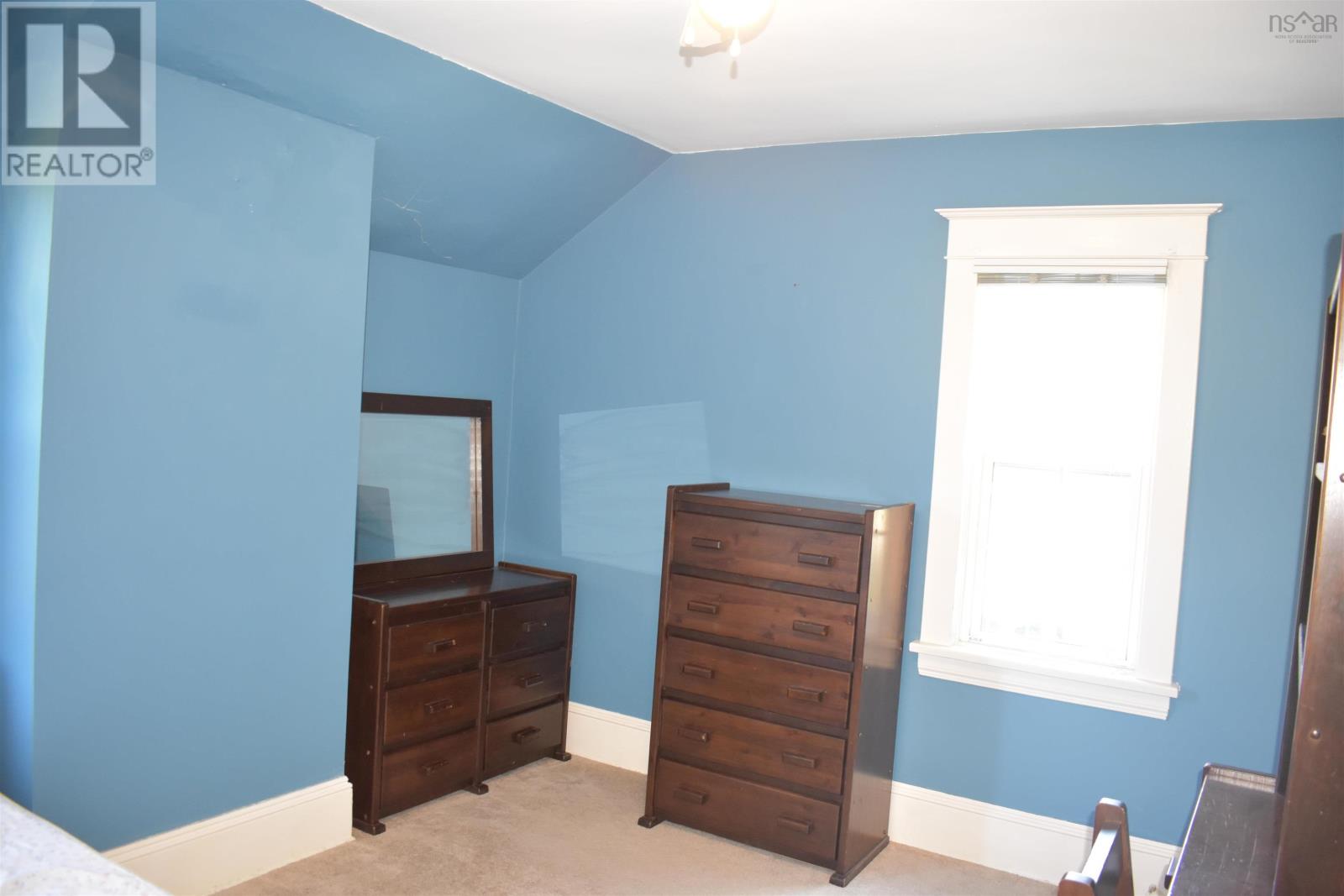 Property 25 of 36 of 112 Bristol Avenue