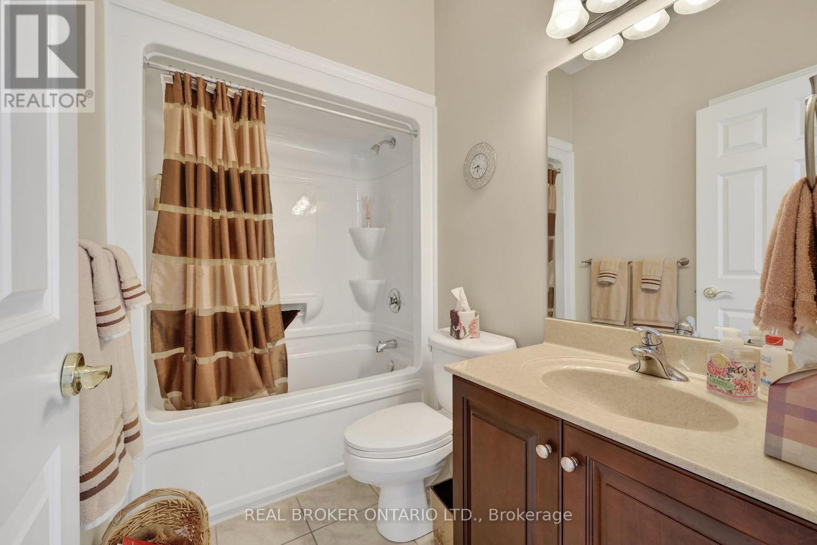 20 BASSWOOD CIRCLE - 29