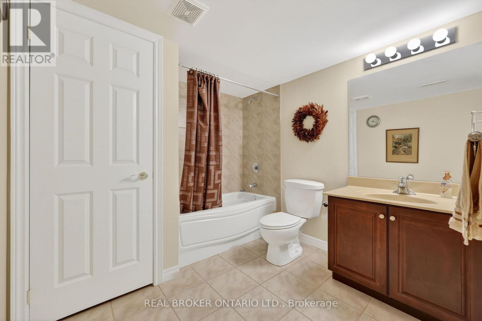 20 BASSWOOD CIRCLE - 33