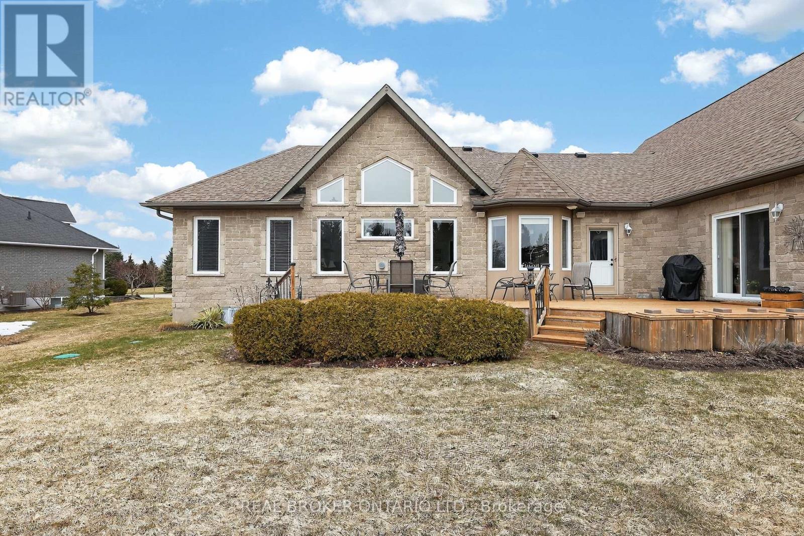 20 BASSWOOD CIRCLE - 37