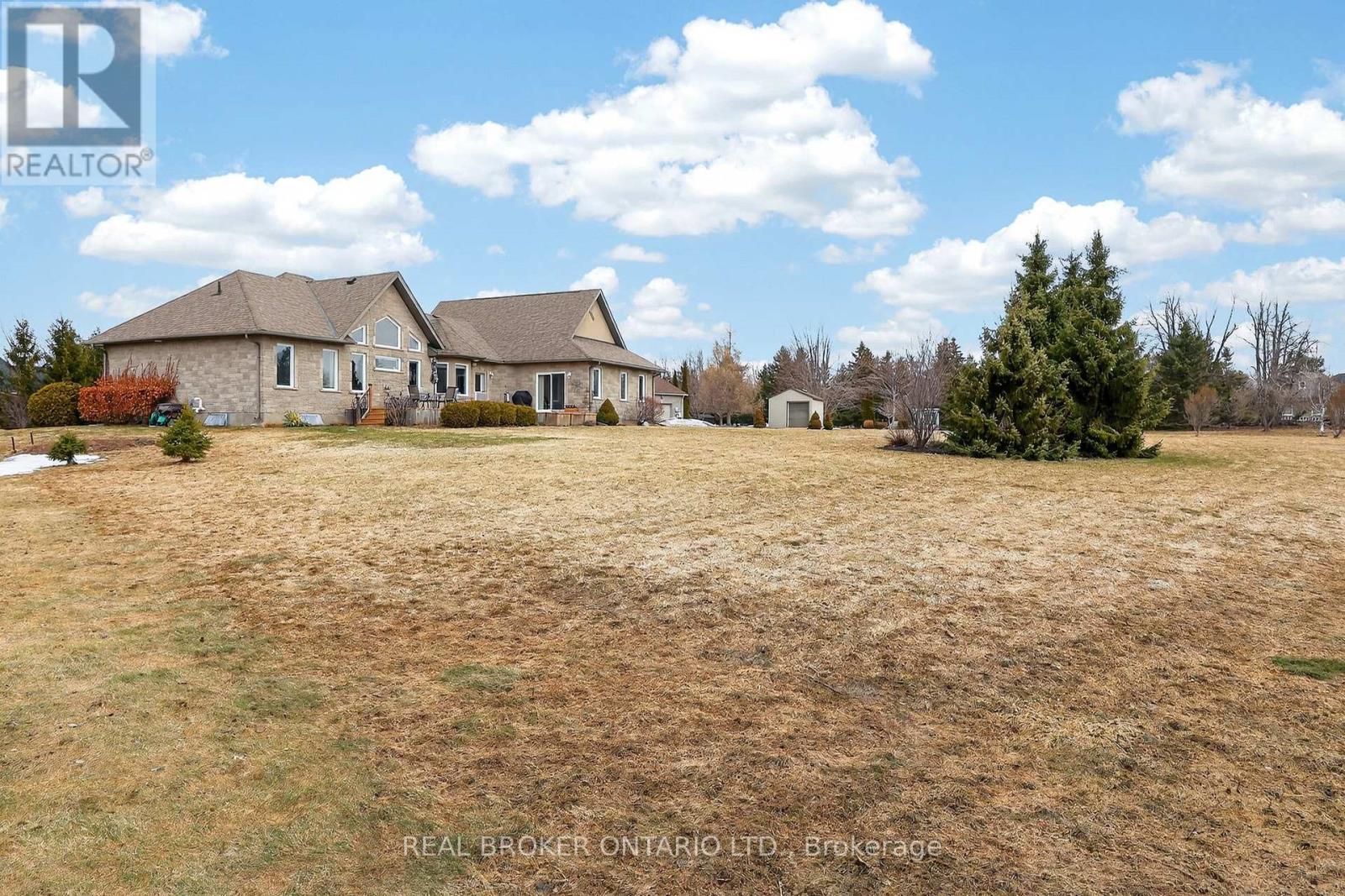 20 BASSWOOD CIRCLE - 40