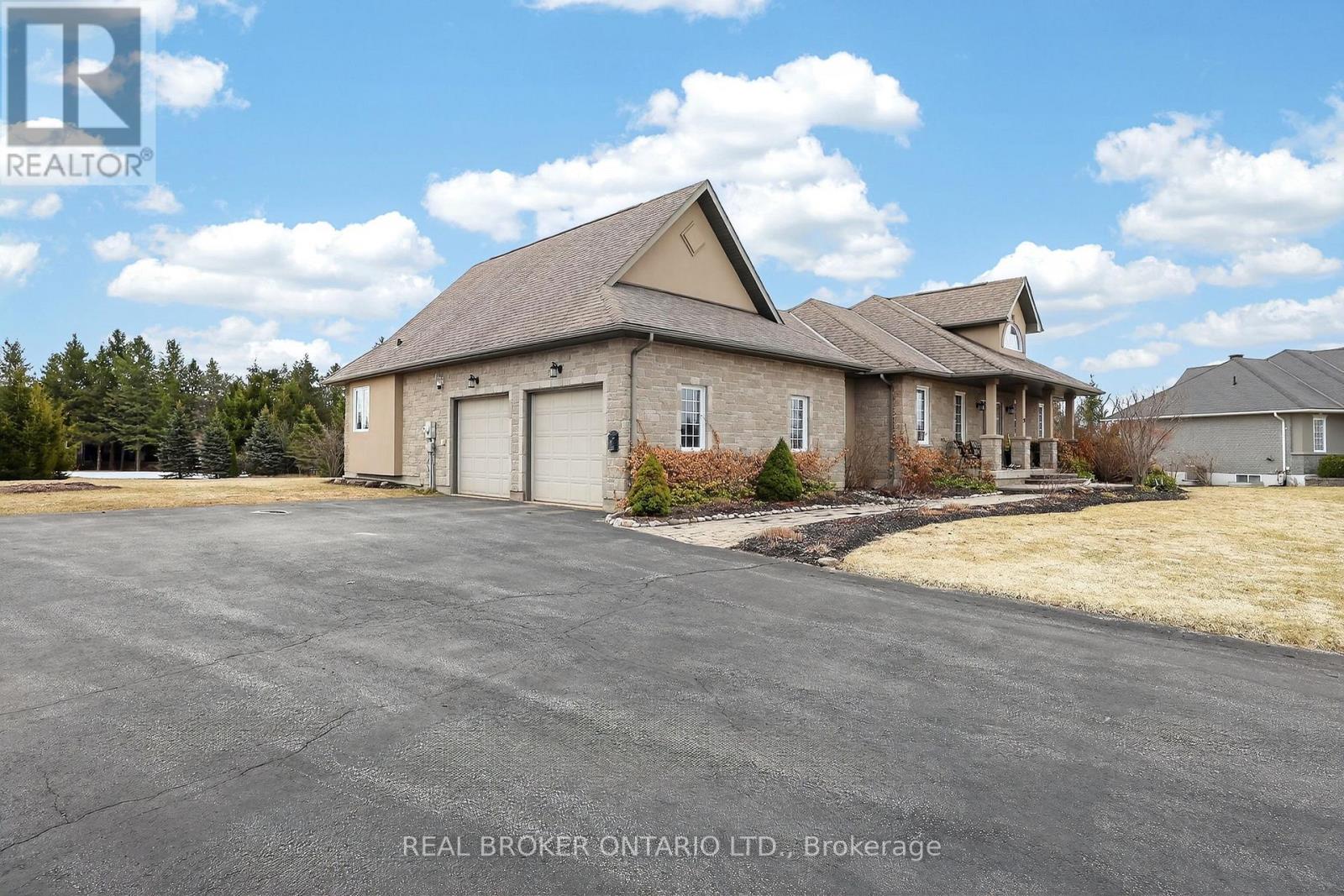 20 BASSWOOD CIRCLE - 45