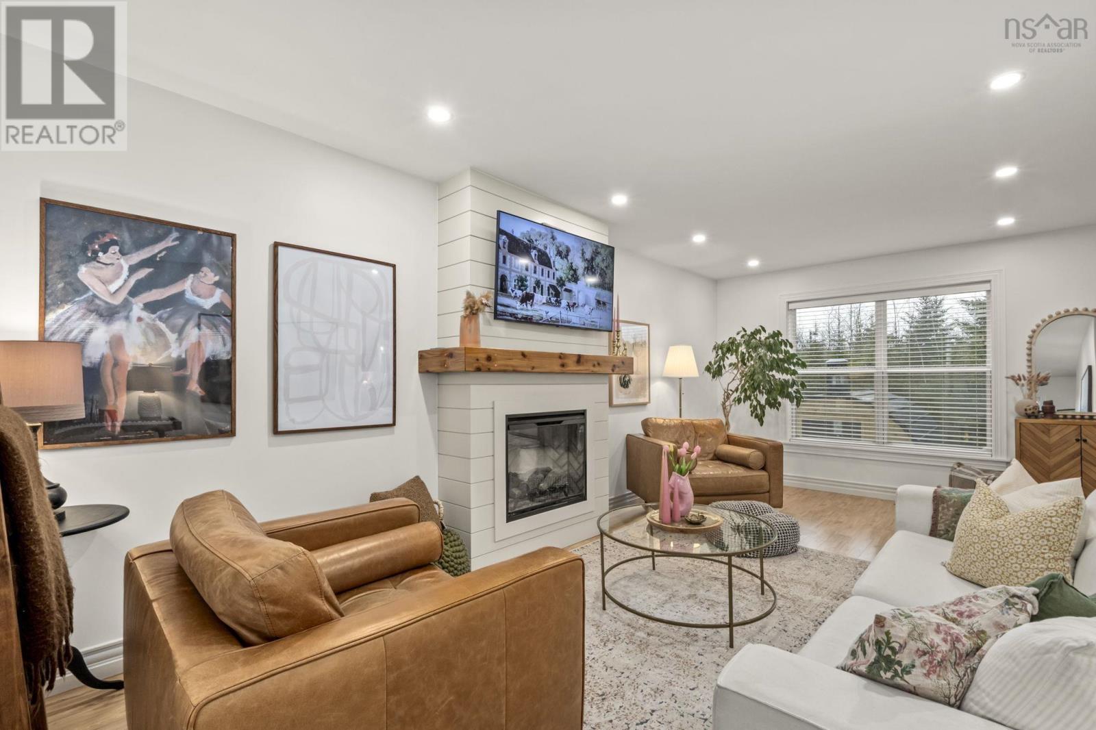 Property 19 of 42 of 15 Acorn Avenue