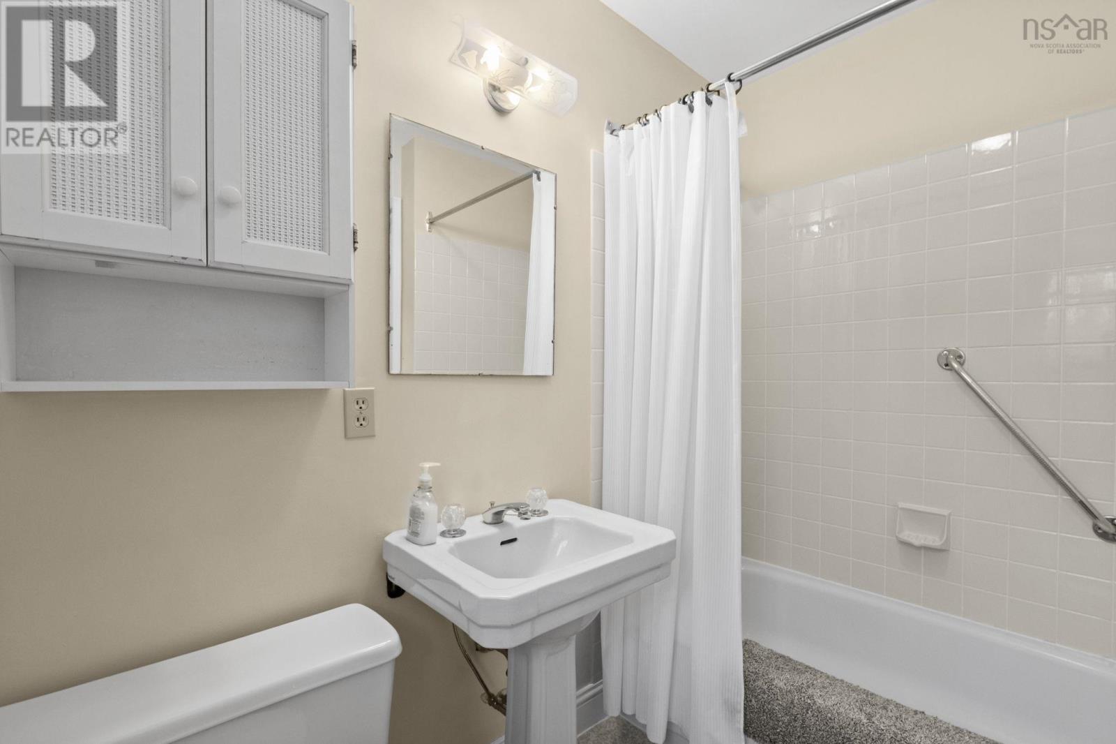 Property 35 of 50 of 93 Fraser Road