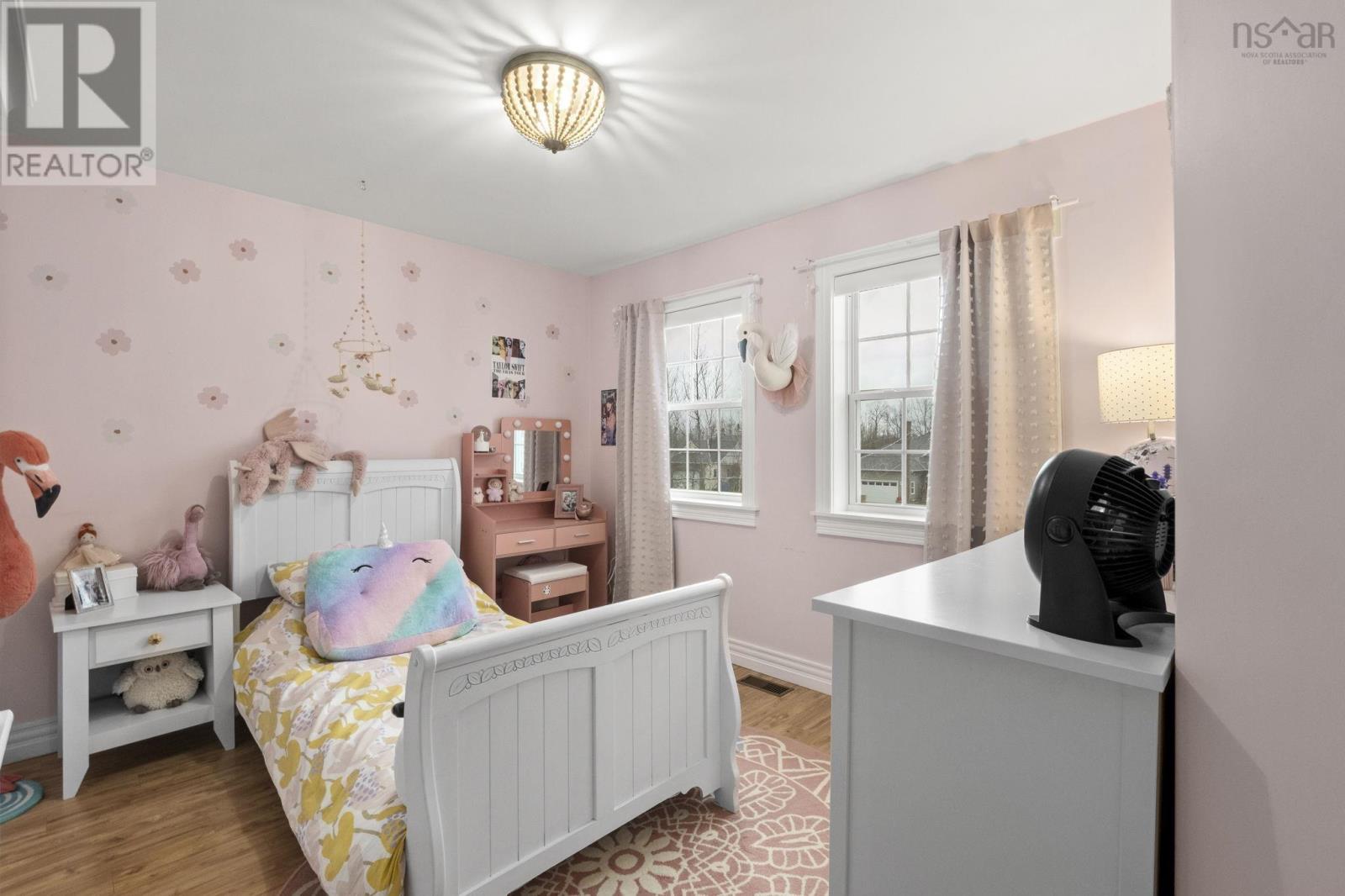 Property 24 of 42 of 15 Acorn Avenue