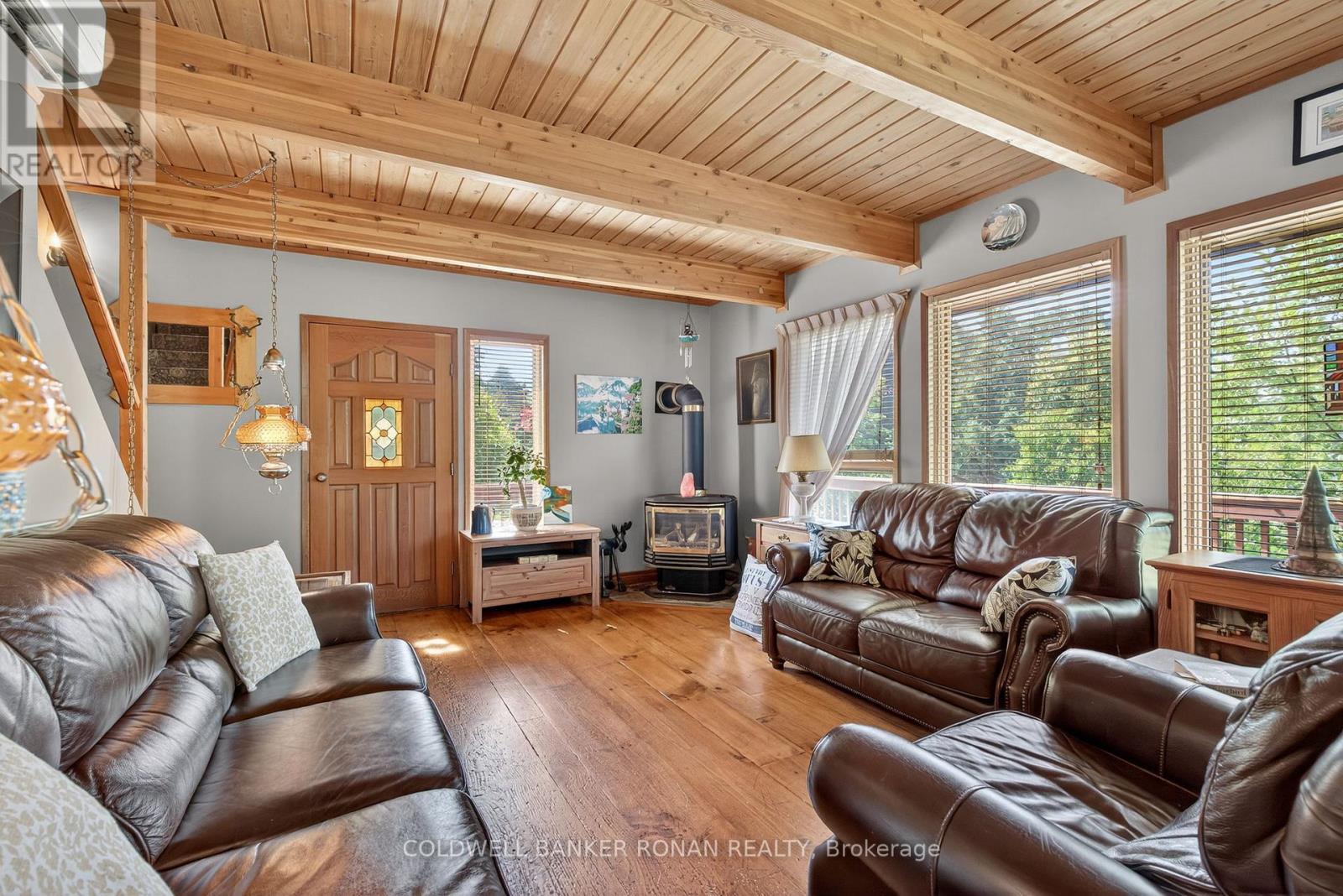 20 MOUNTAINVIEW ROAD - 30