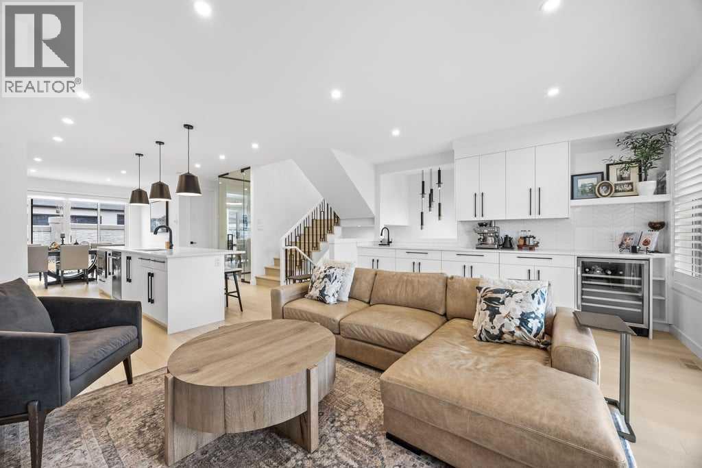 Single Family House for Sale in  Timberline Way SW Springbank Hill Calgary 