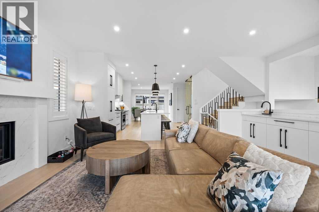 Single Family House for Sale in  Timberline Way SW Springbank Hill Calgary 