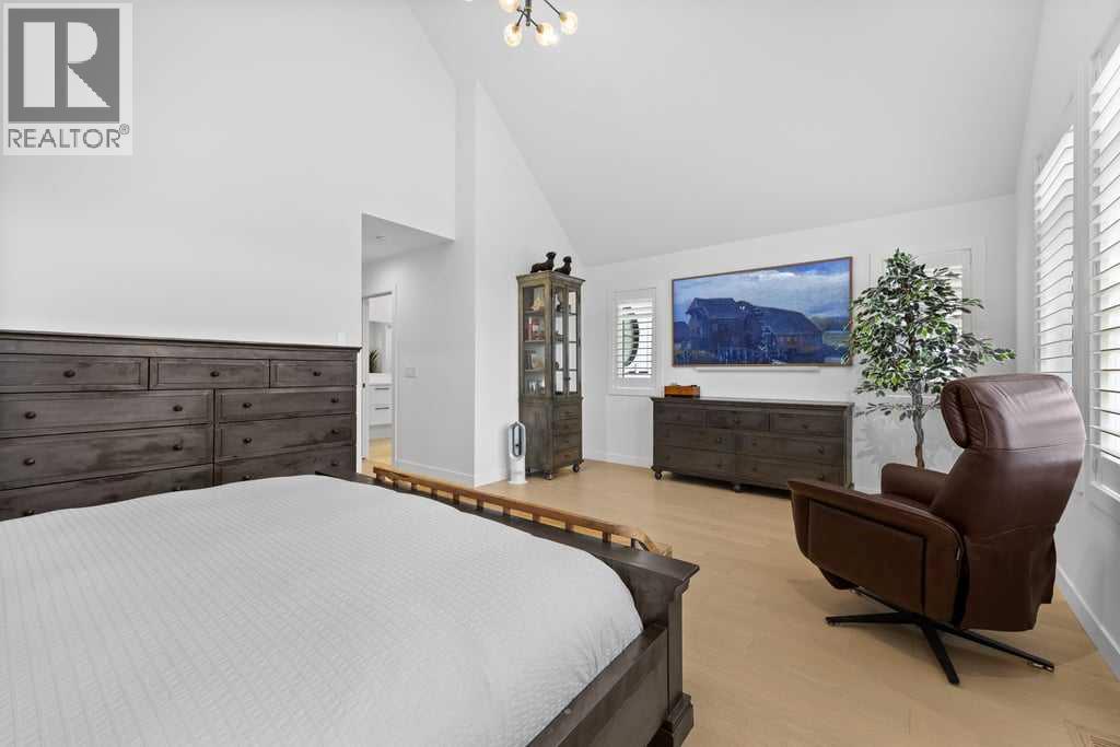 Single Family House for Sale in  Timberline Way SW Springbank Hill Calgary 