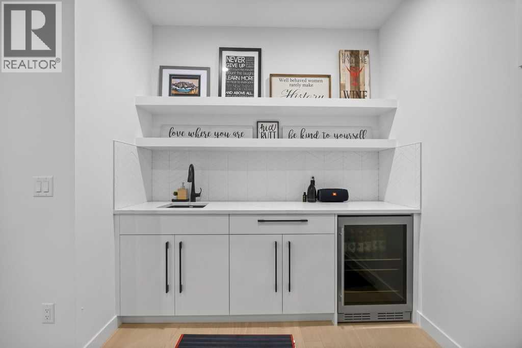 Single Family House for Sale in  Timberline Way SW Springbank Hill Calgary 