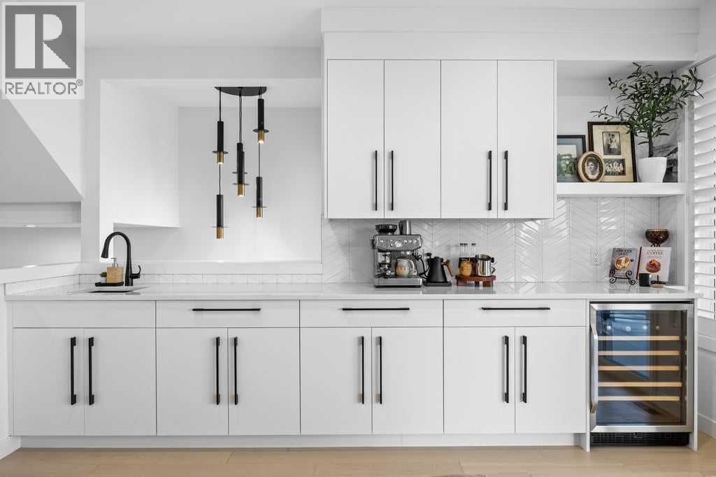 Single Family House for Sale in  Timberline Way SW Springbank Hill Calgary 