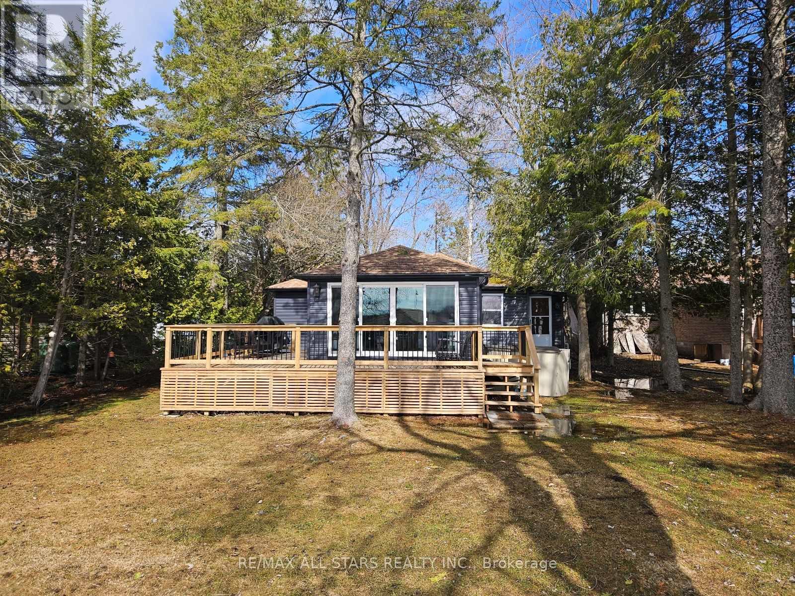 112 STURGEON GLEN ROAD