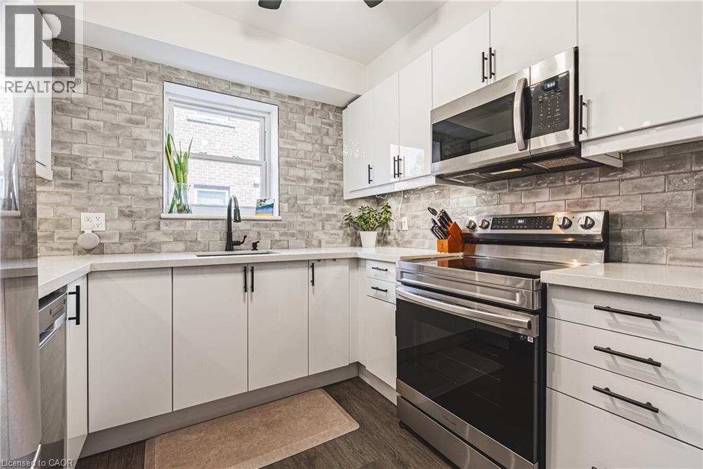 #208 836 CONCESSION STREET - 5