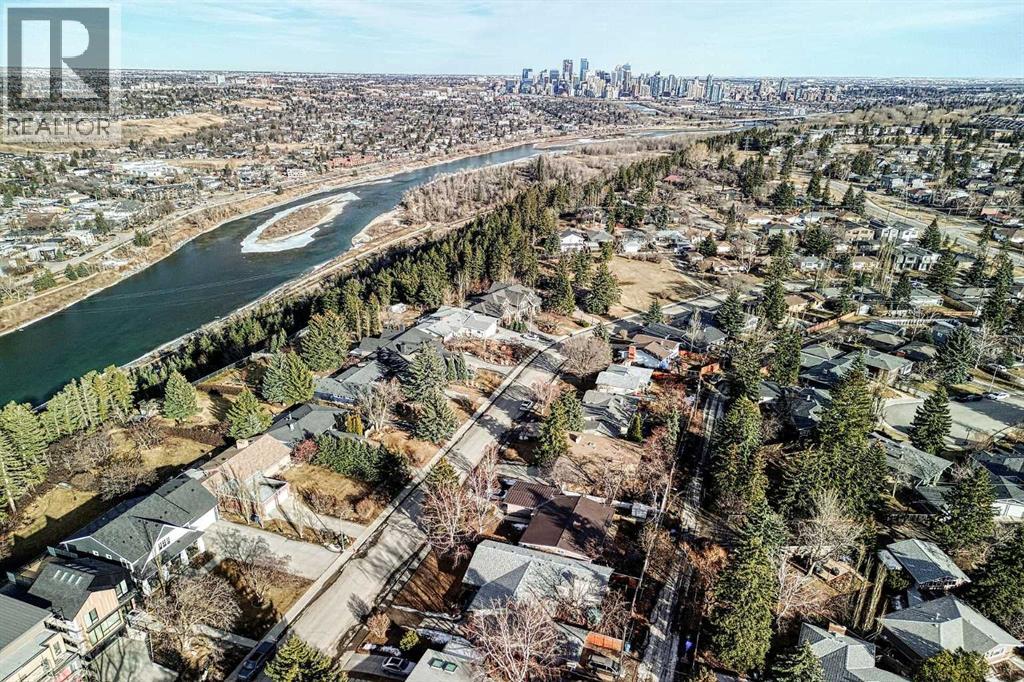 Single Family House 4 Level for Sale in  Wildwood Drive SW Wildwood Calgary 