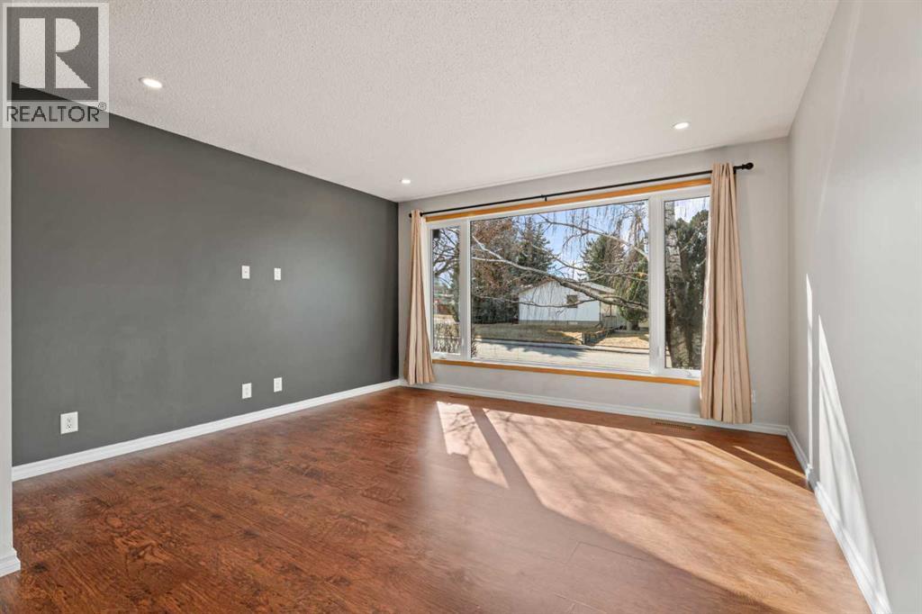 
          8 Van Horne Crescent Northeast
            <br/>
            <span>Calgary</span>
            , 
            <span>AB</span>
             <span>T2E6G9</span>
         - Photo 12