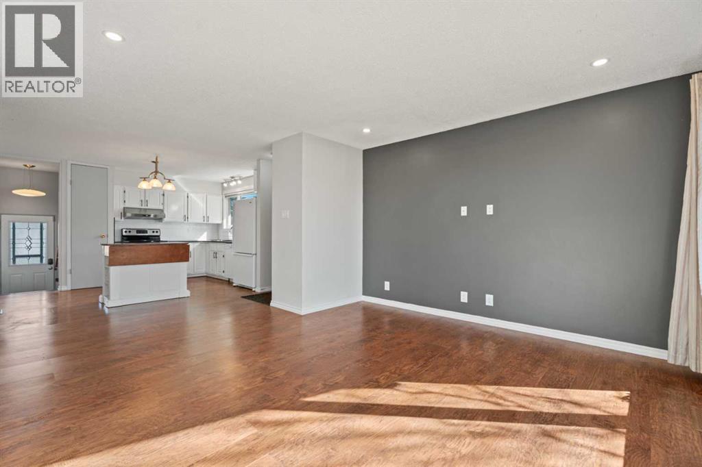 
          8 Van Horne Crescent Northeast
            <br/>
            <span>Calgary</span>
            , 
            <span>AB</span>
             <span>T2E6G9</span>
         - Photo 13