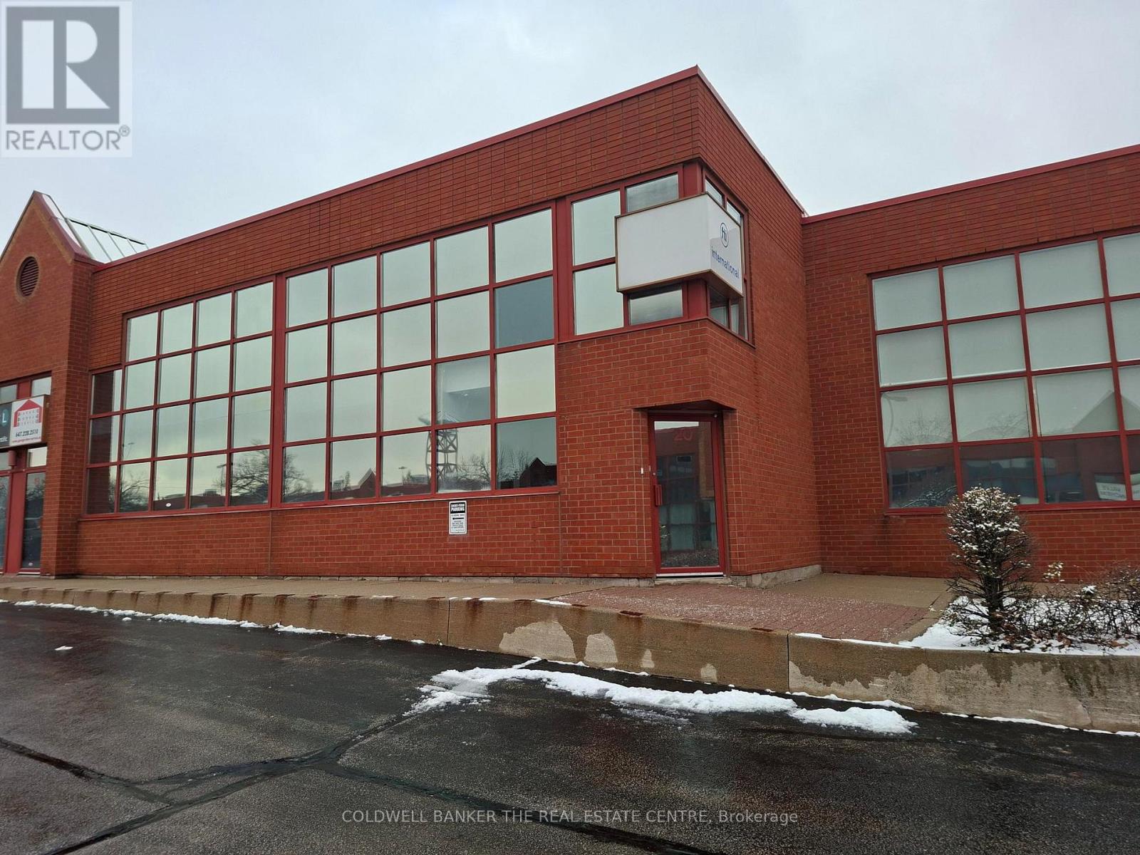 20 - 5100 SOUTH SERVICE ROAD