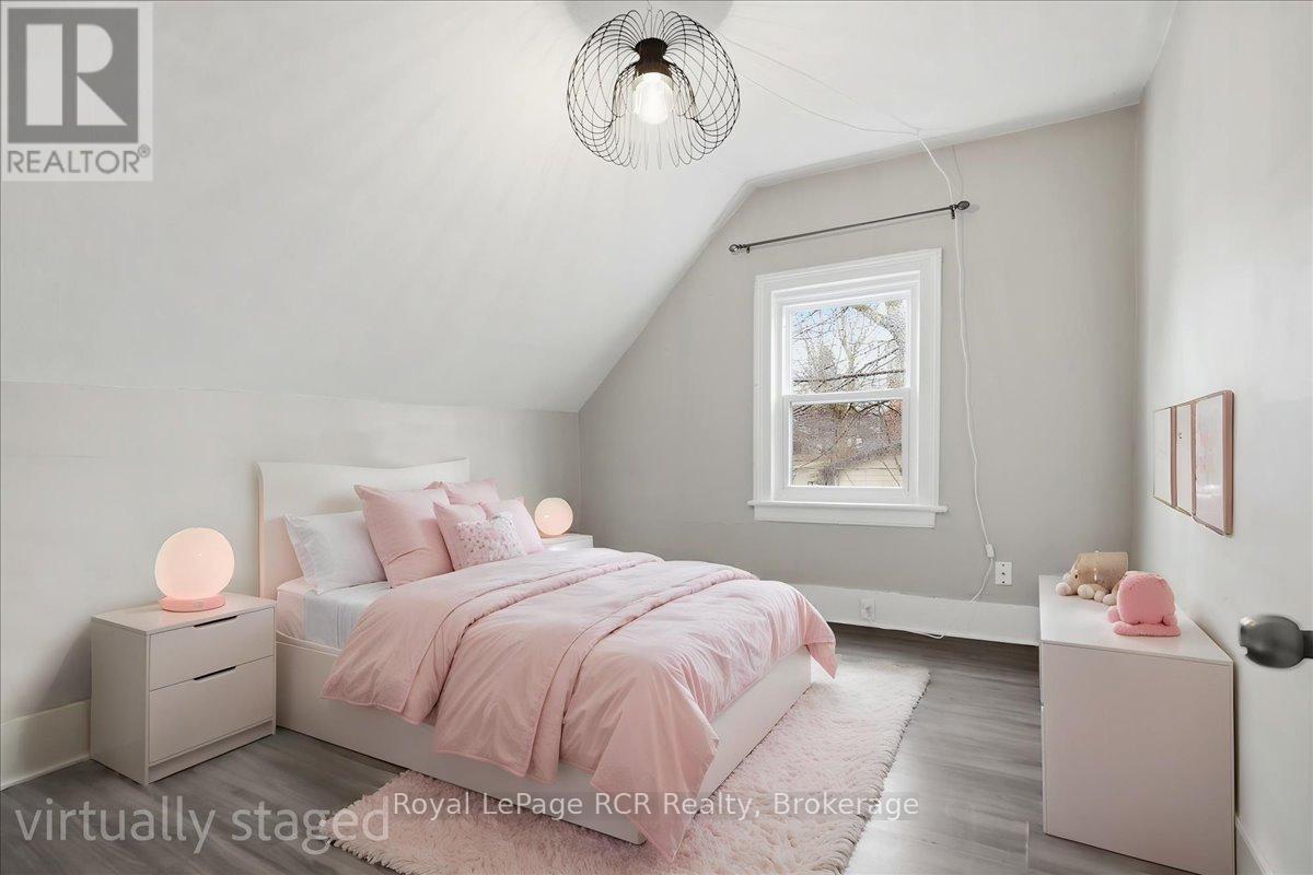 234 ELMA STREET E - 17