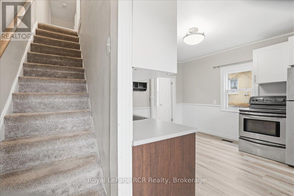 234 ELMA STREET E - 8