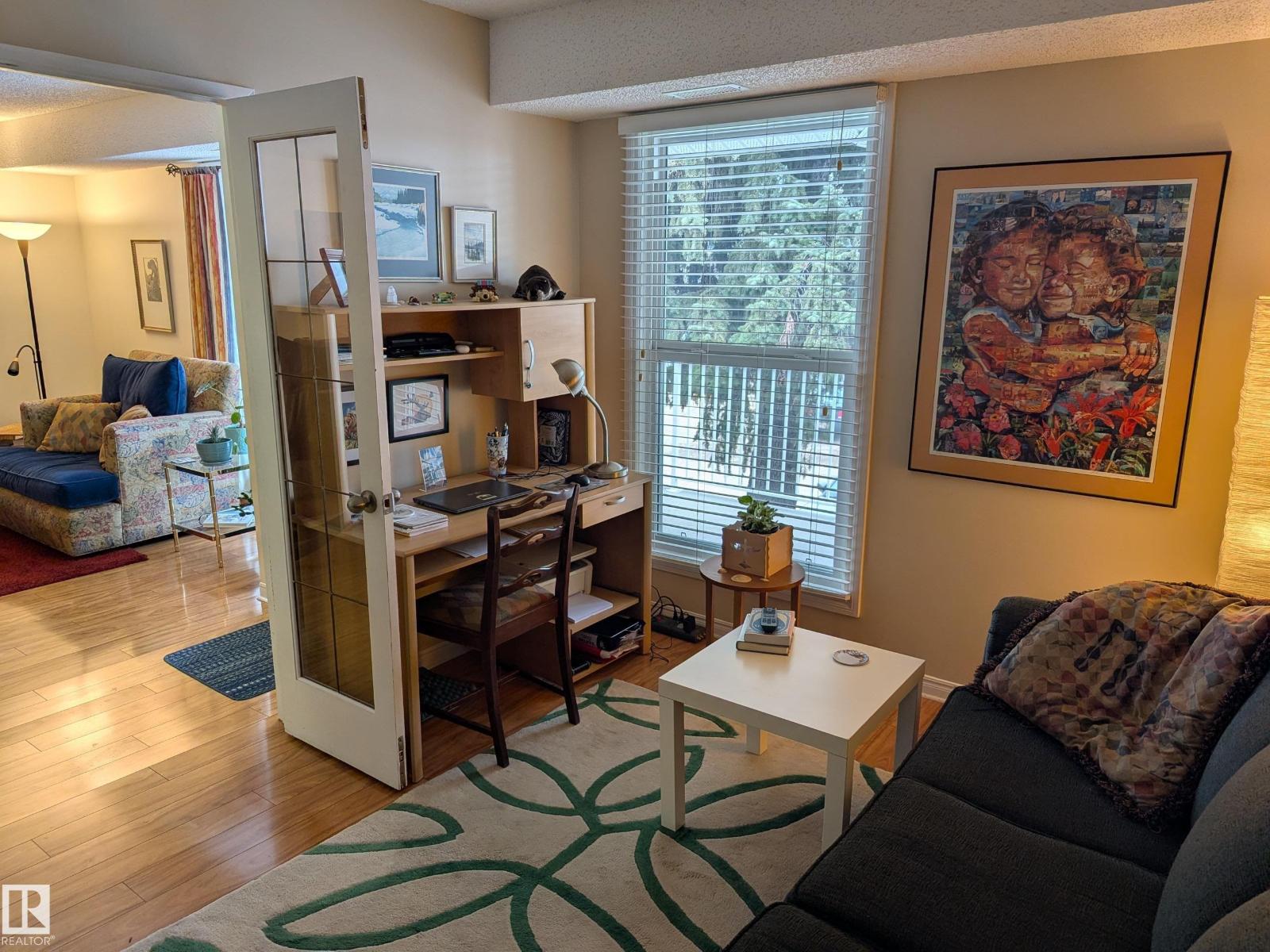 1870 111A ST NW, Edmonton