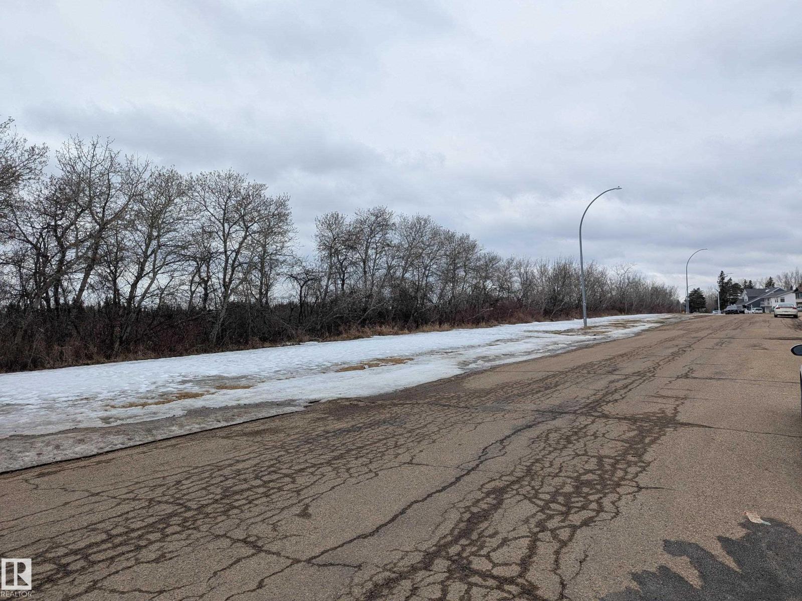 1870 111A ST NW, Edmonton