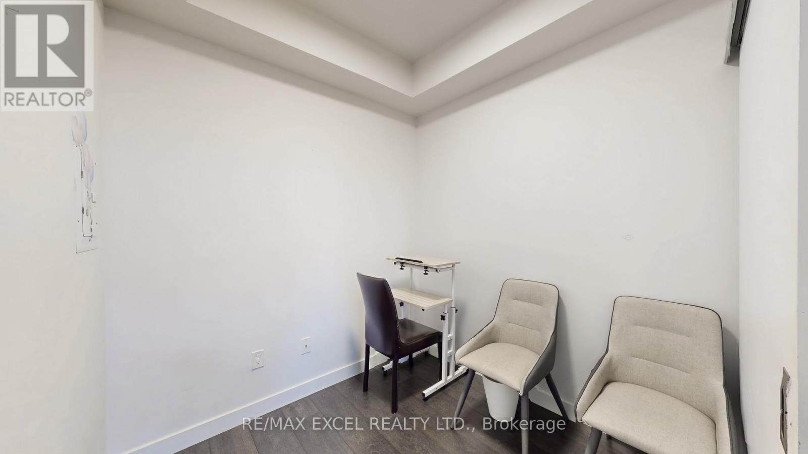 #2701 8 EGLINTON AVENUE E - 19