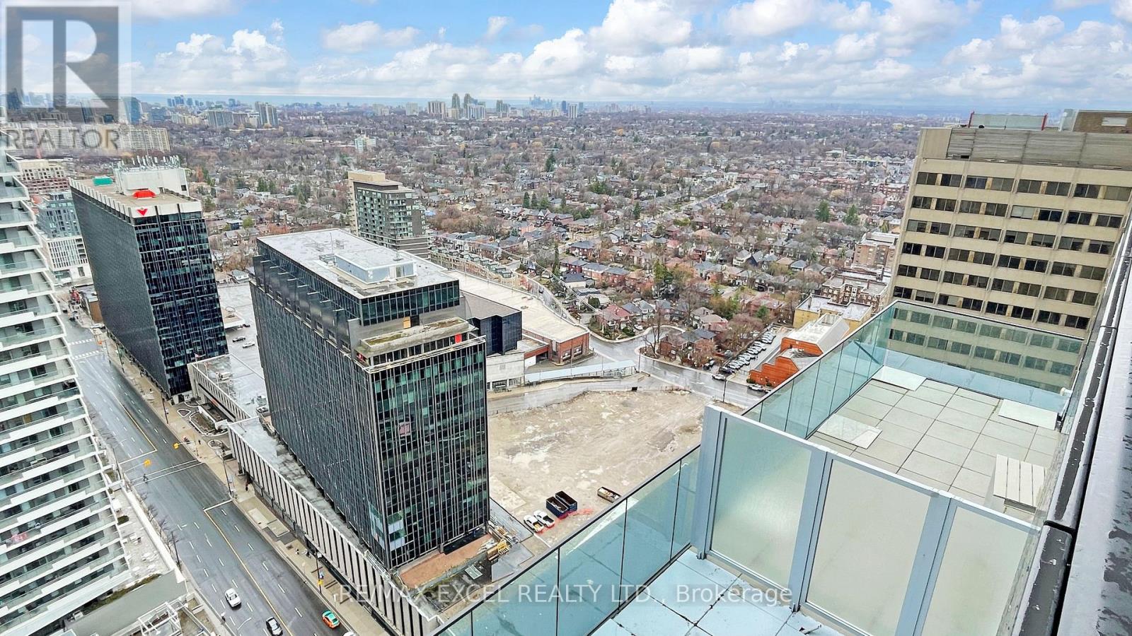 #2701 8 EGLINTON AVENUE E - 27
