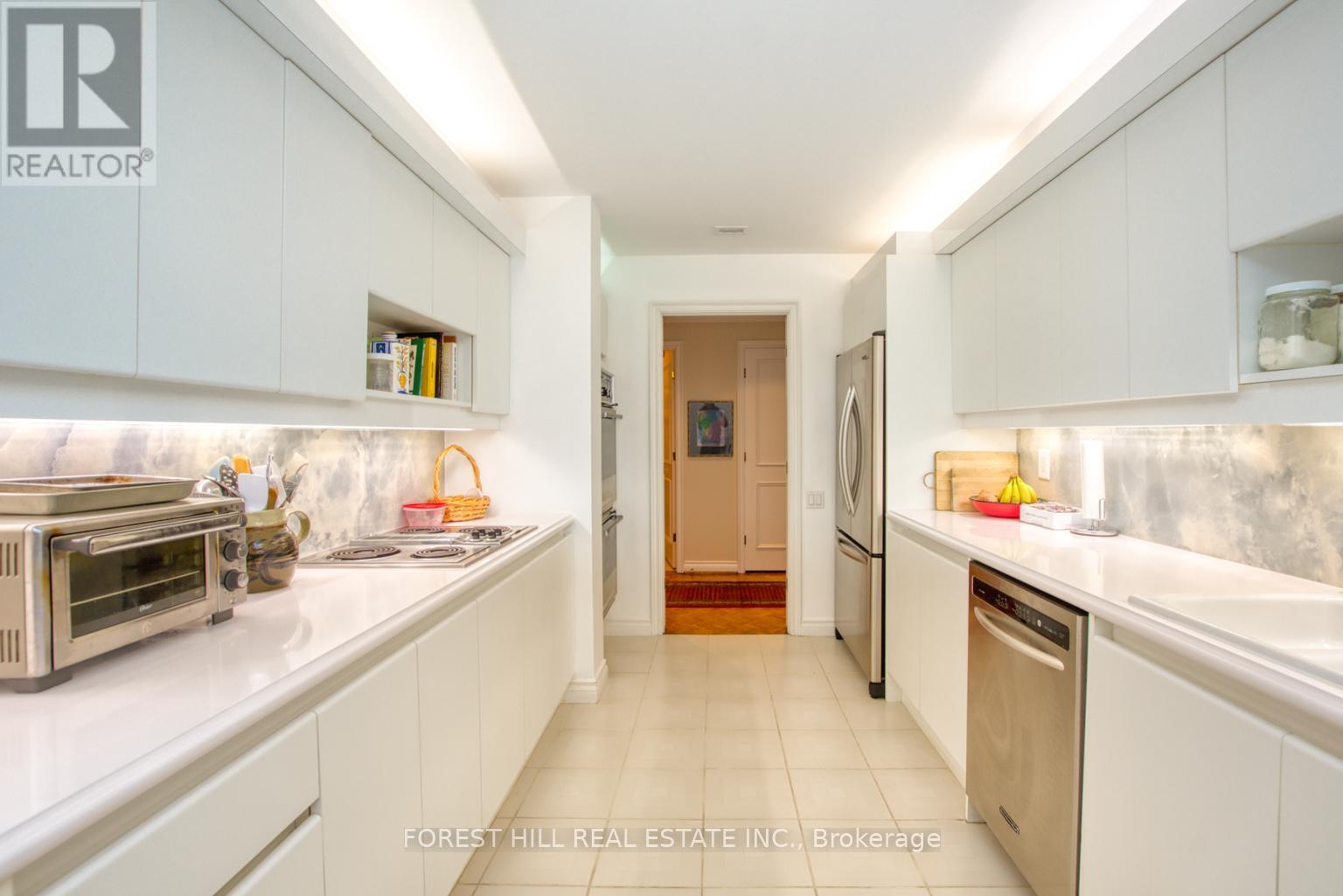 #201 342 SPADINA ROAD - 18