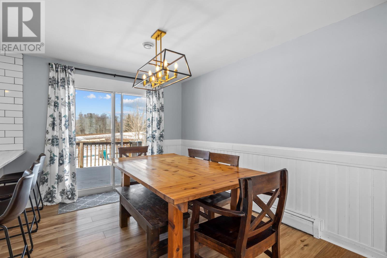 644 CRABBE ROAD - 12