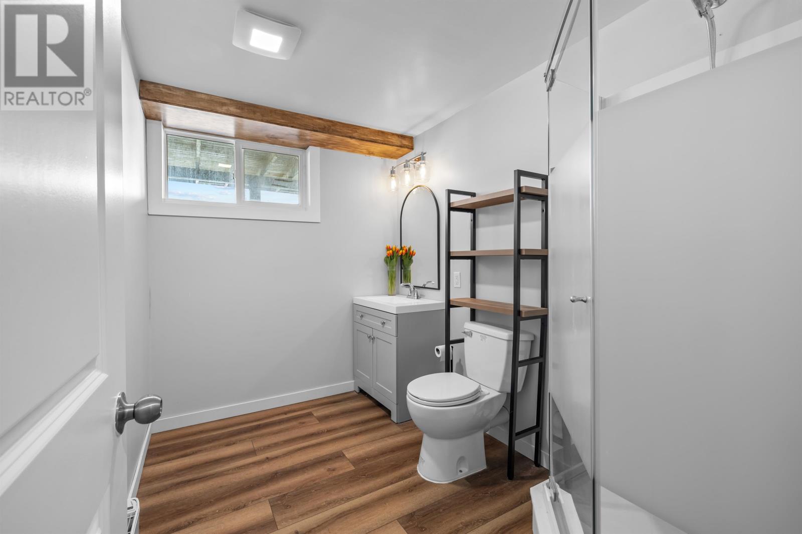 644 CRABBE ROAD - 23