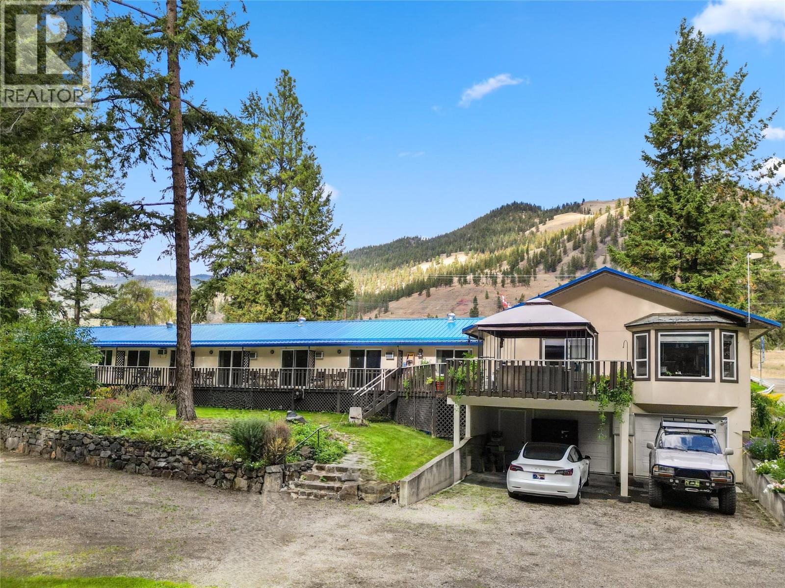 6165 HIGHWAY 3, Hedley