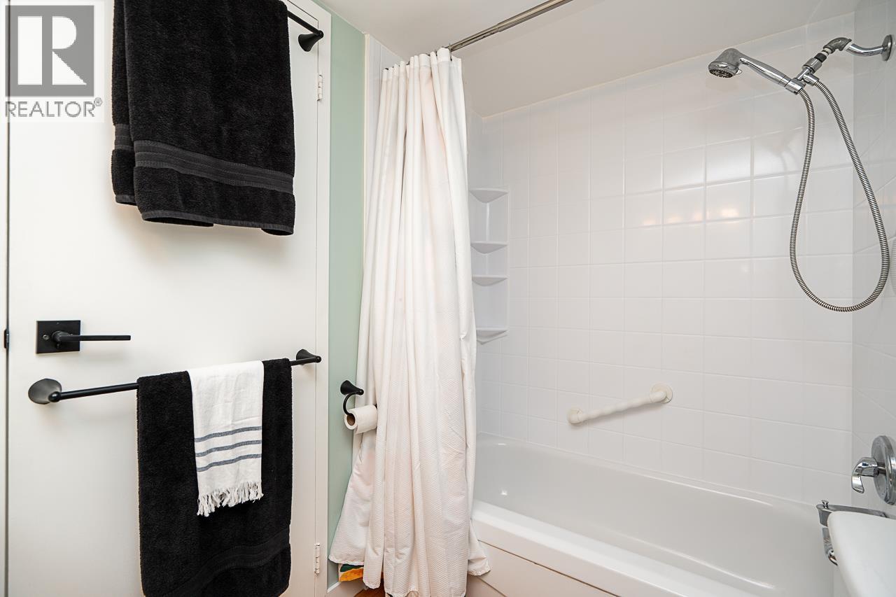 3416 NAIRN AVENUE, Vancouver