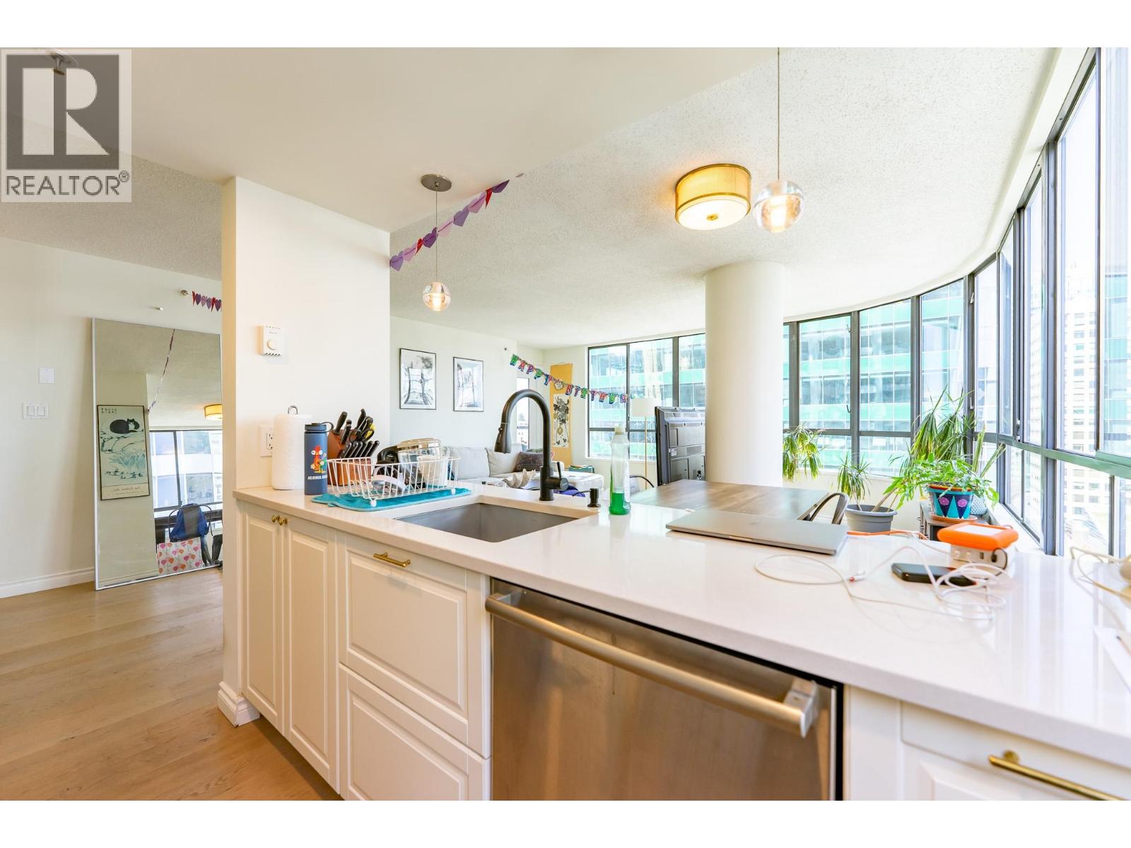 1406 1060 ALBERNI STREET, Vancouver