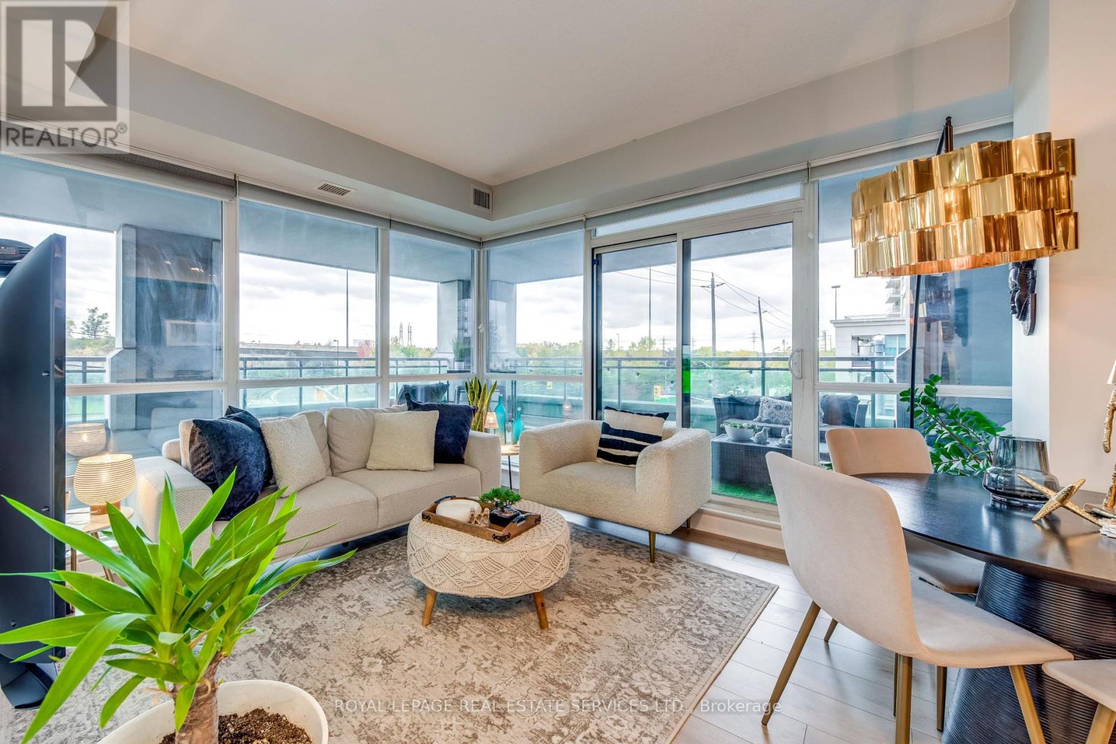 203 - 16 BROOKERS LANE