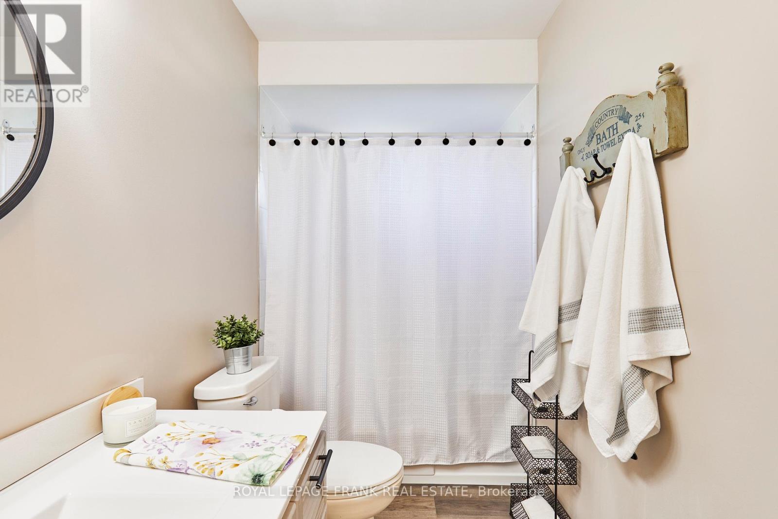26 WAKEFORD ROAD - 25