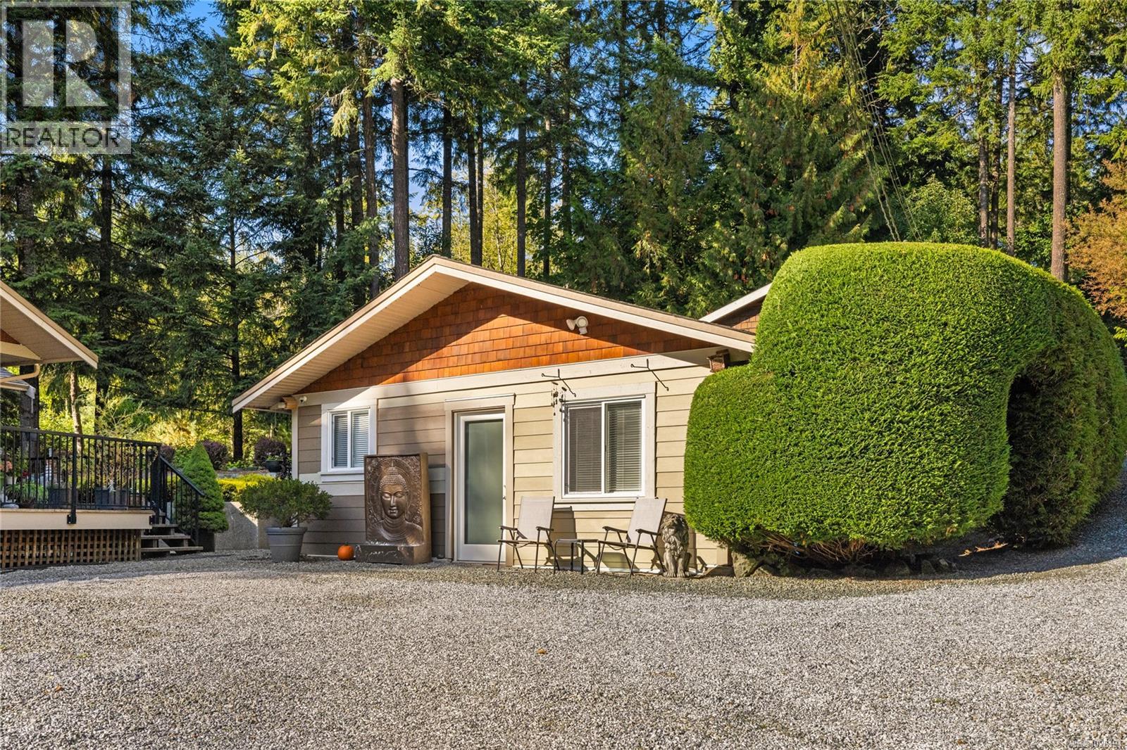 3061 RENFREW RD - 33