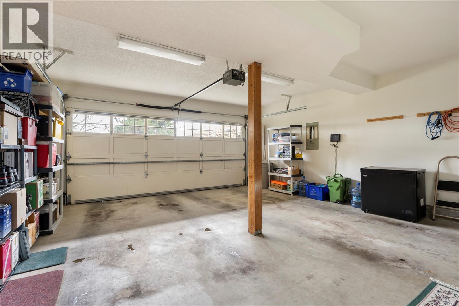 3255 Folkestone Dr, Nanaimo