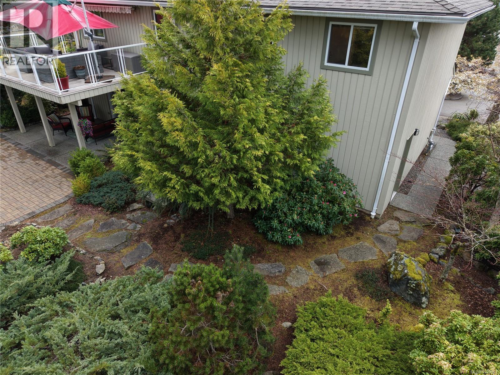 3255 Folkestone Dr, Nanaimo