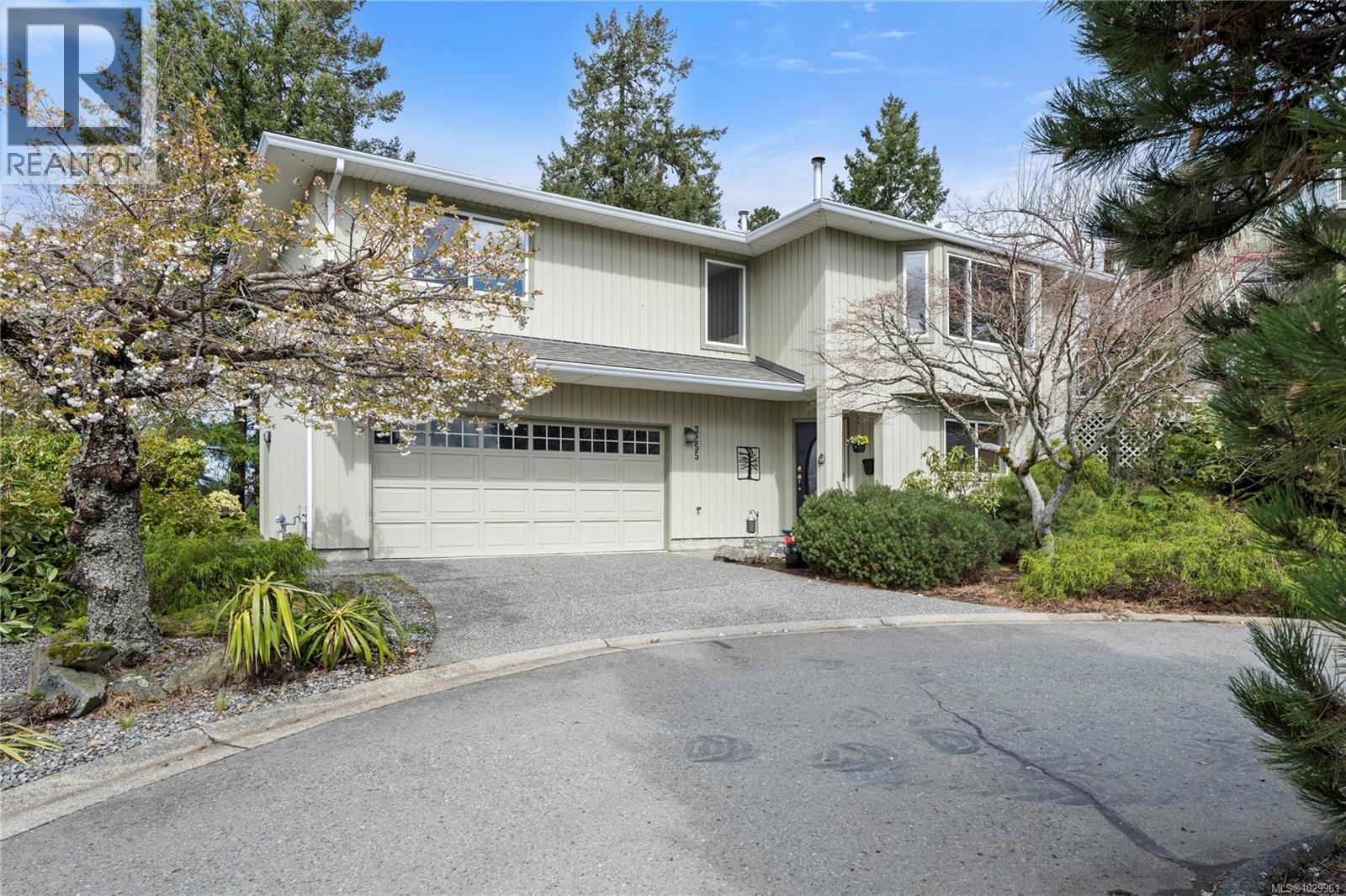 3255 Folkestone Dr, Nanaimo