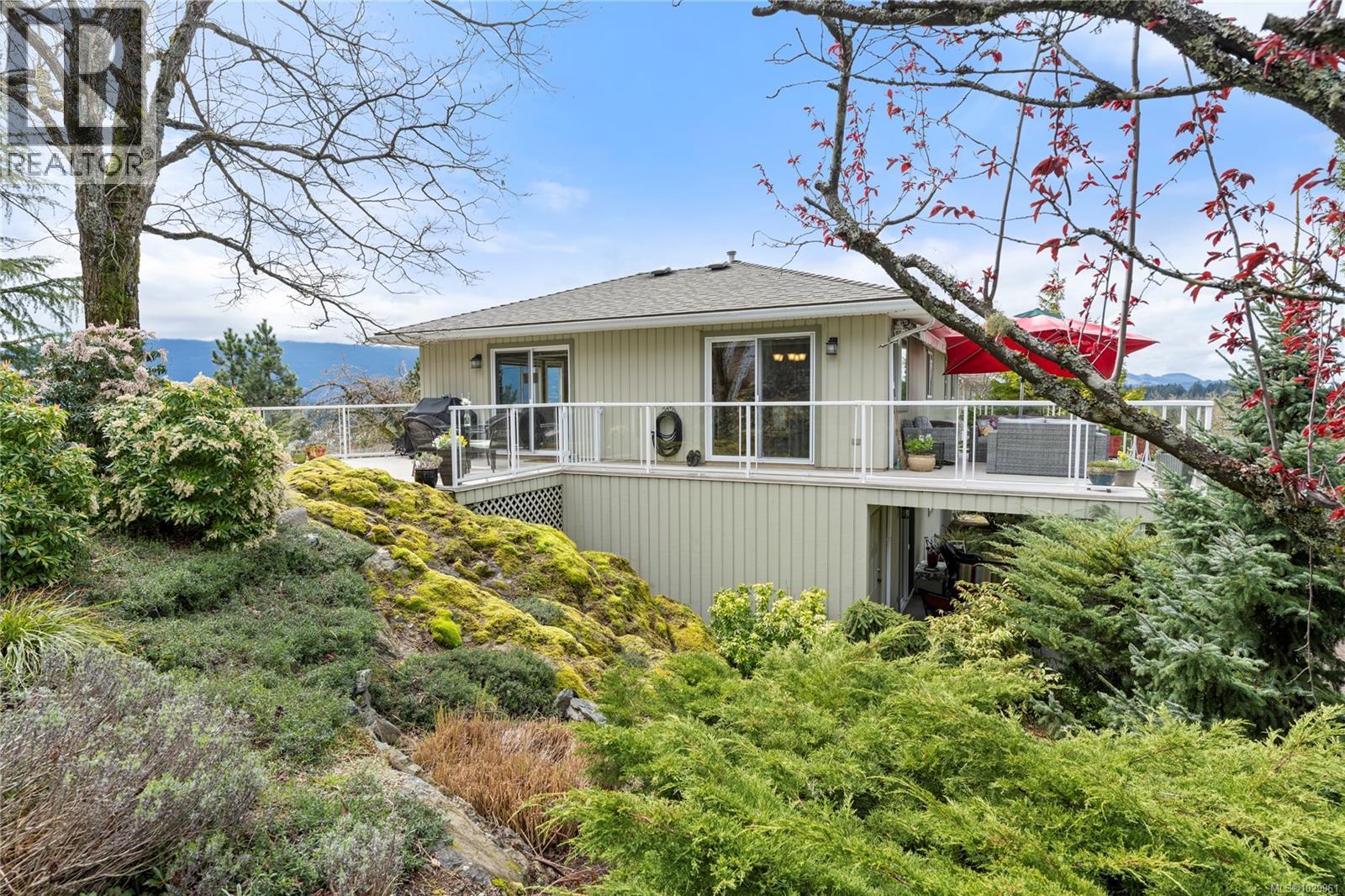 3255 Folkestone Dr, Nanaimo