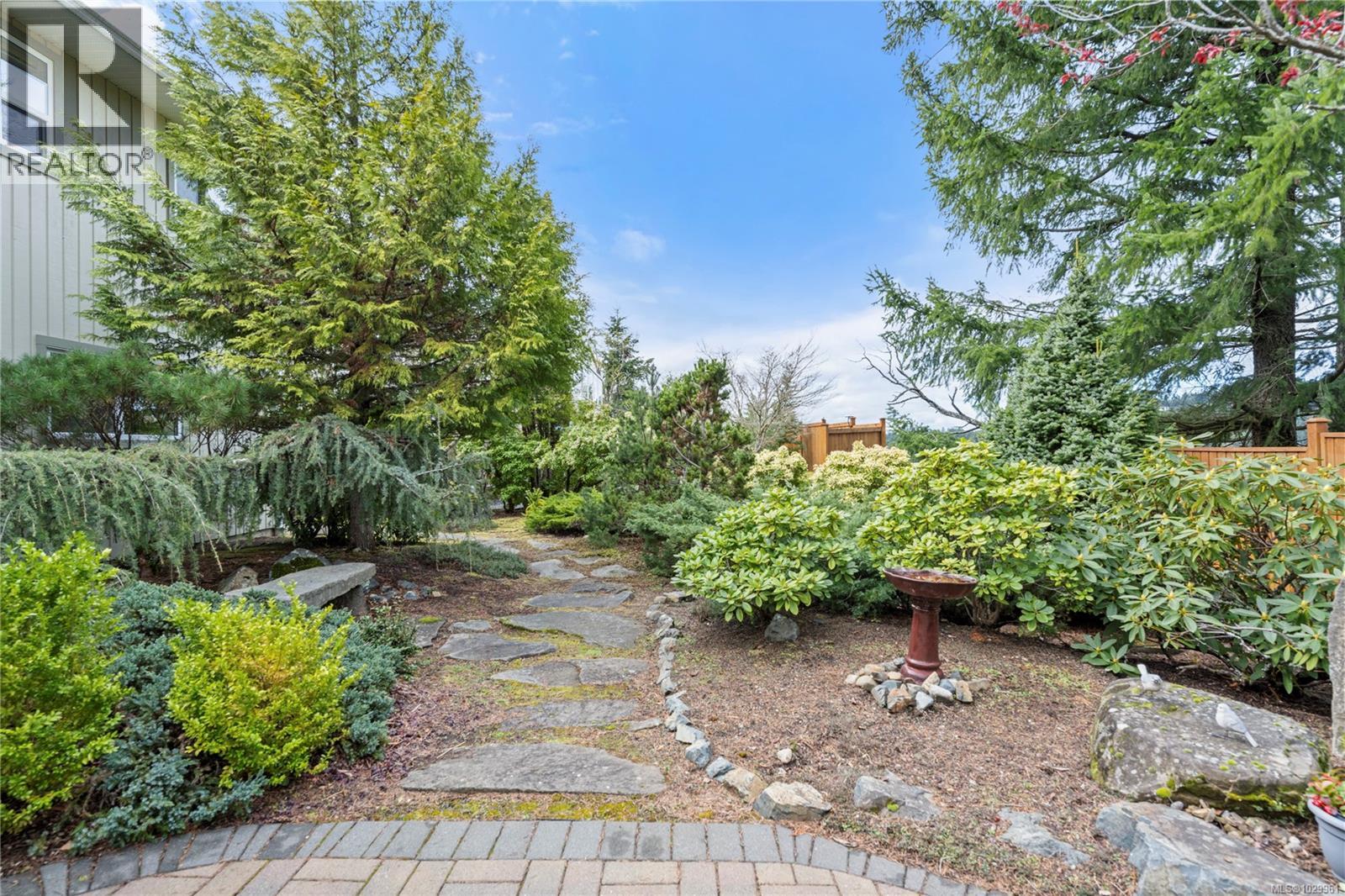3255 Folkestone Dr, Nanaimo