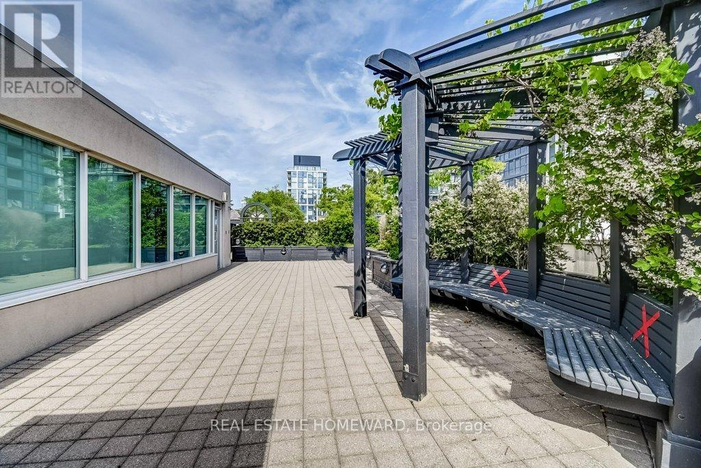 #1009 323 RICHMOND STREET - 36
