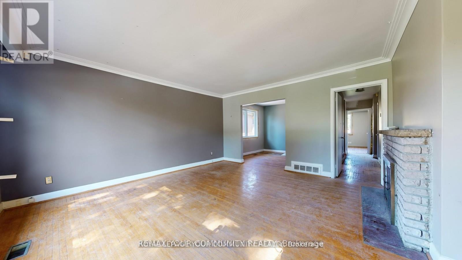 480 ELLERSLIE AVENUE - 9