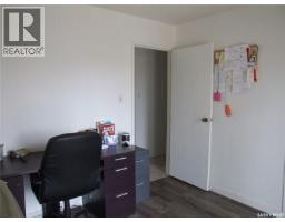 524 1st Street W, Leader, SK S0N1H0 Photo 13