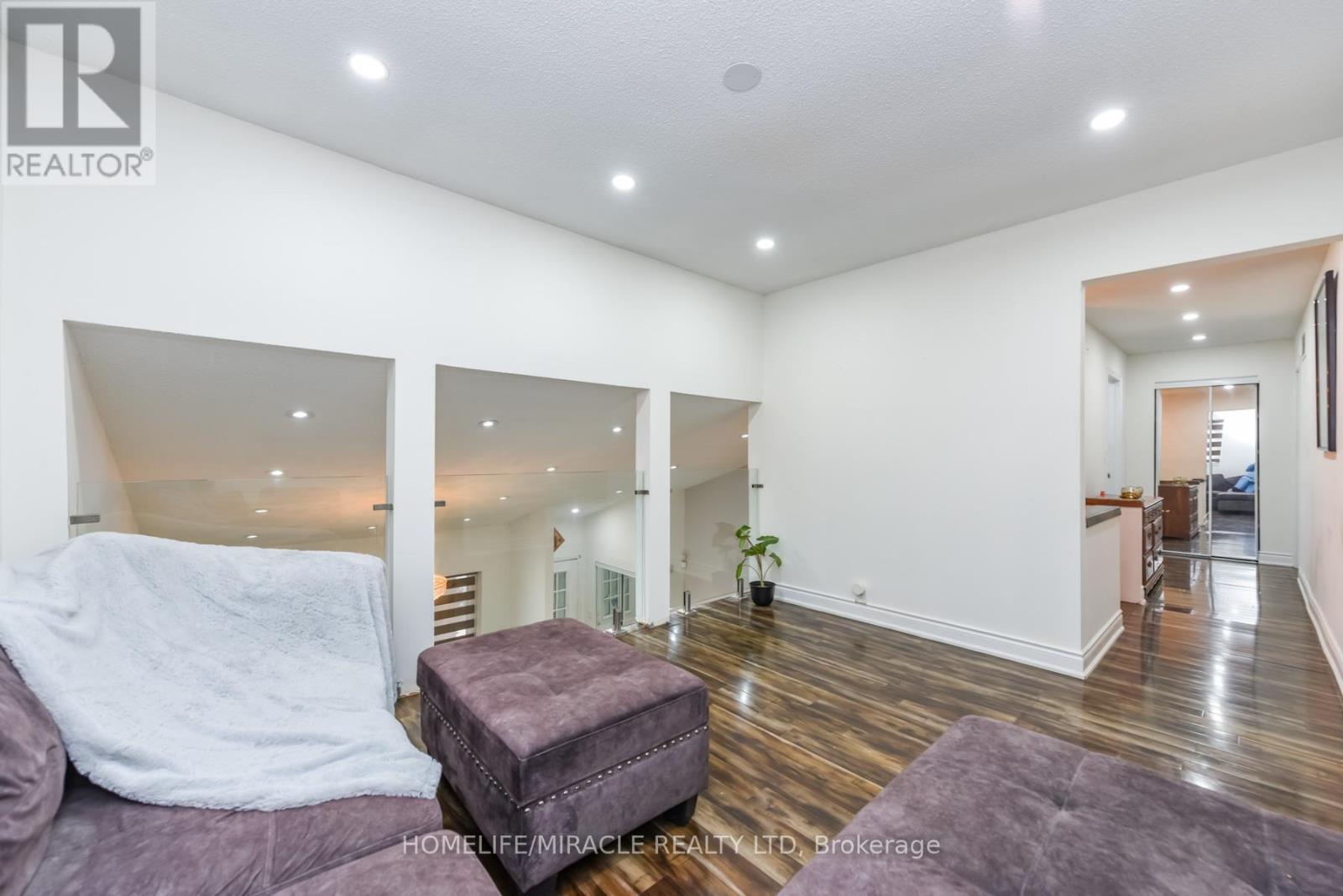 67 MASSEY STREET - 34