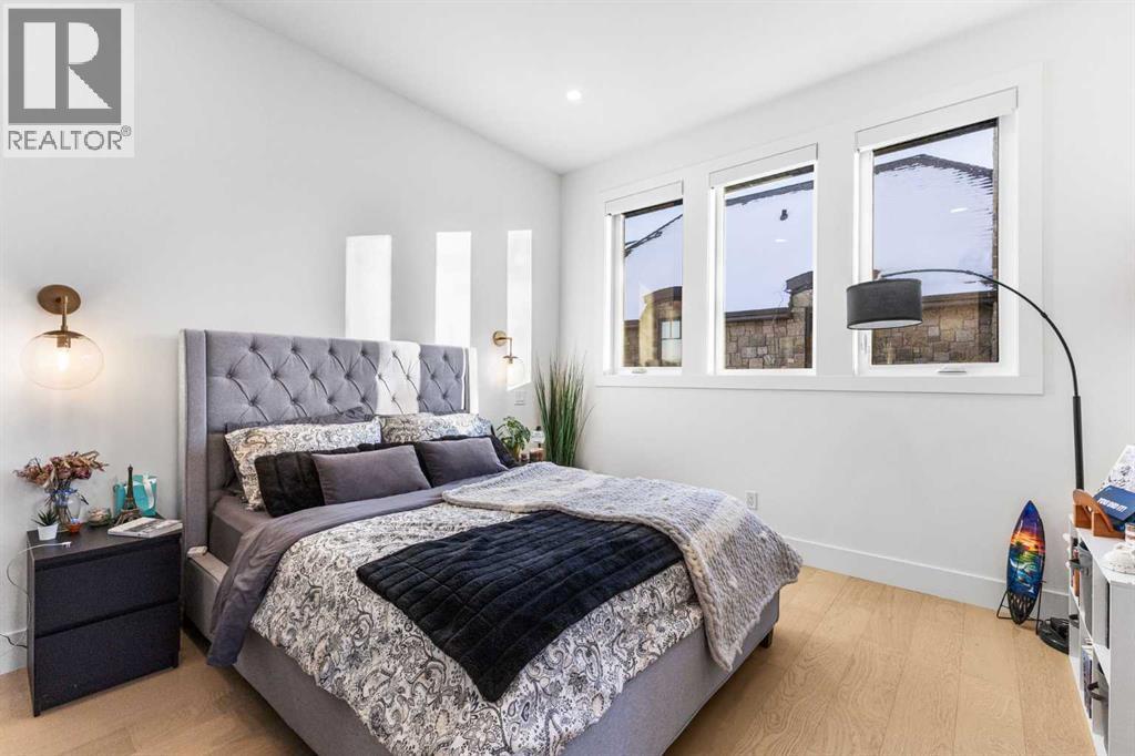 Single Family House for Sale in  Elveden Place SW Springbank Hill Calgary 