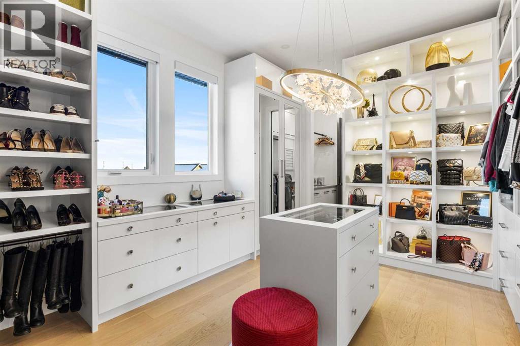 Single Family House for Sale in  Elveden Place SW Springbank Hill Calgary 