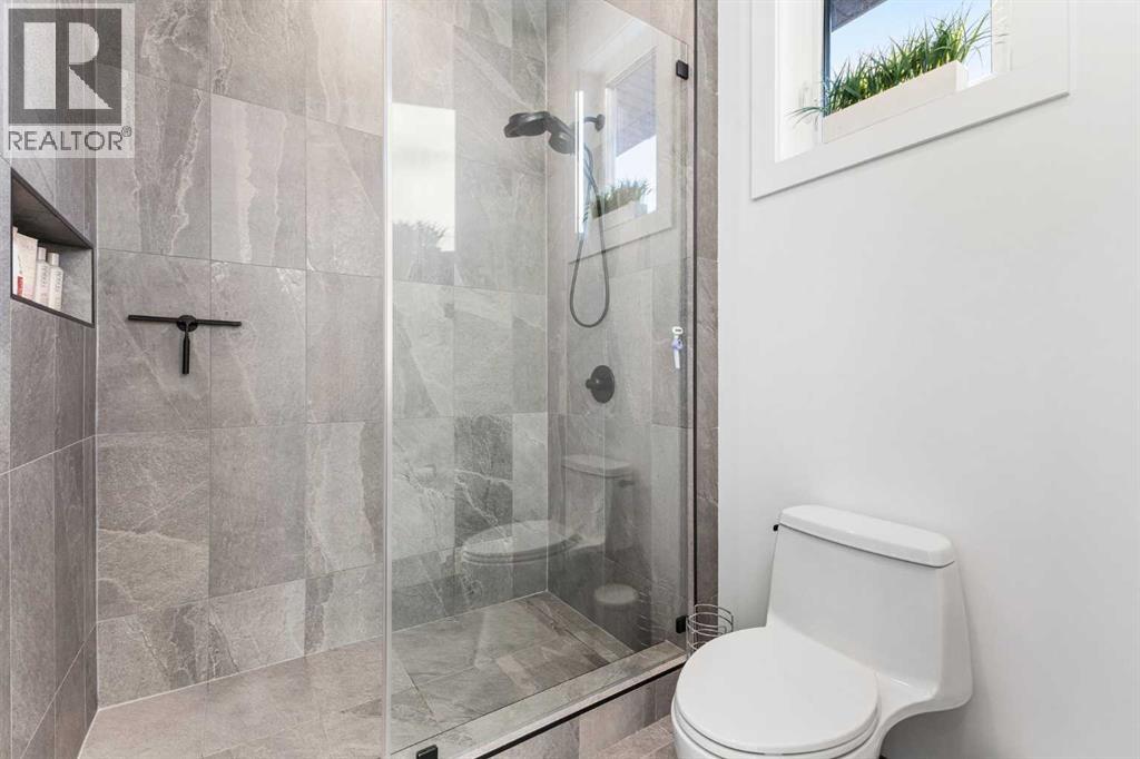 Single Family House for Sale in  Elveden Place SW Springbank Hill Calgary 